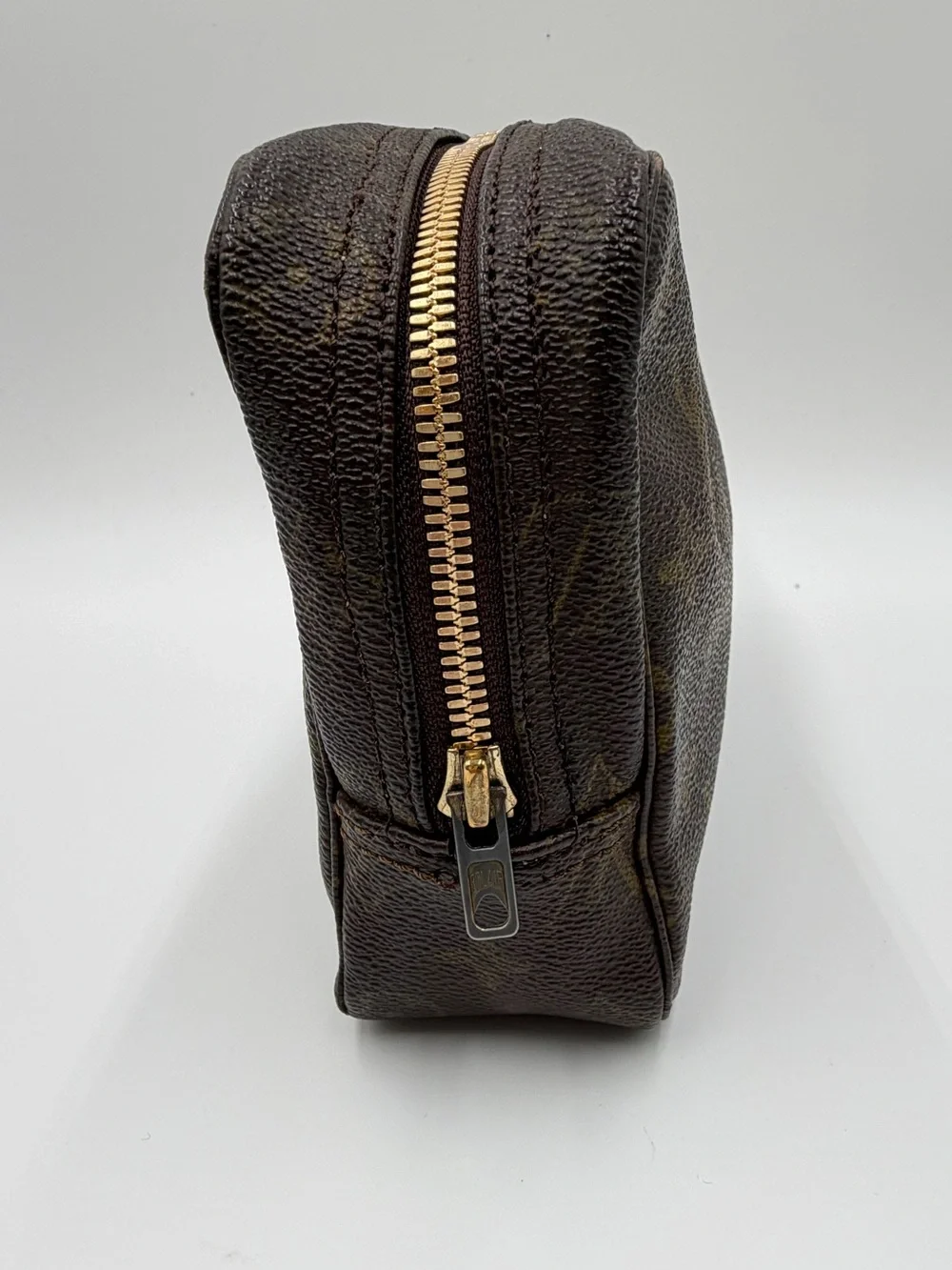 Louis Vuitton Monogram Trousse 23 Toiletry Pouch W/Dust Bag Very Good Condition - Picture 9 of 15
